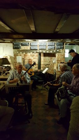 Folk Music Night at the Eels Foot